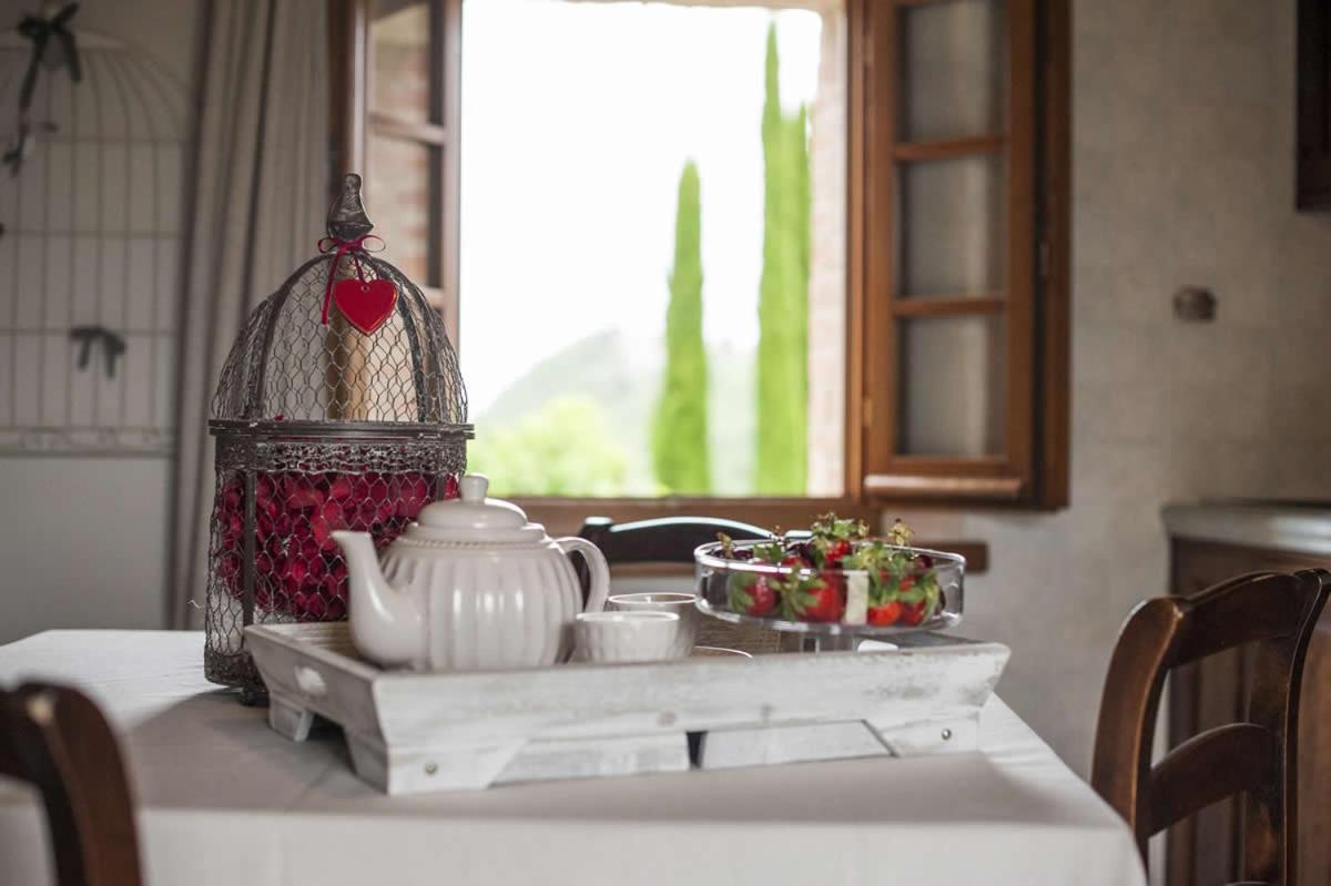 Agriturismo Belagaggio Montefollonico Kültér fotó